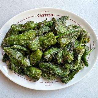 Pimientos de Padrón fritos