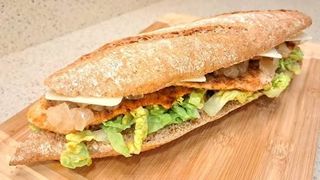 Bocadillo Vegetal De Pollo Grande