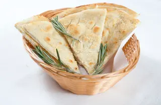 Focaccia cu parmezan