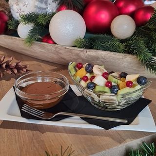 Voćna salata, Med i Cimet Fruit Desert