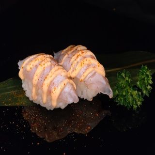 Nigiri suzuki flambè spicy-64