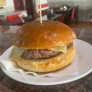 Hamburguesa De Clásica