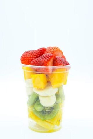 Bicchiere di frutta fresco