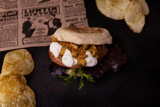 55 Minita De Pollo De Kebab Con Tomate Y Lechuga