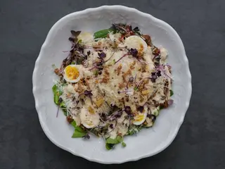 Салат з куркою "кріспі" (320g)