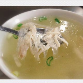 22. Sopa De Fideos Con Pollo