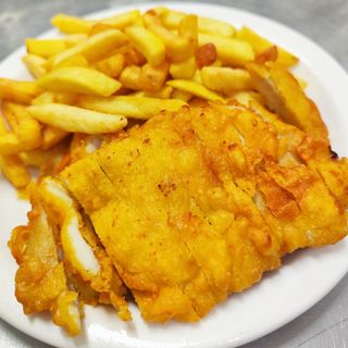 Pechuga De Pollo Y Patatas Fritas