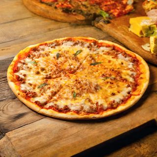 Pizza Bolognaise