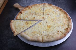 Pizza 4 Formaggi Ø30cm