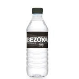 Agua  mineral  de medio litro