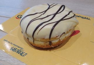 Berlina Con Cobertura De Chocolate Blanco