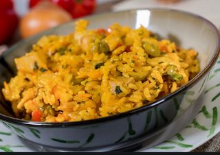 ARROZ con POLLO