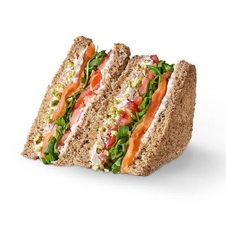 Sándwich Club Salmón