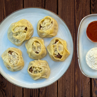 Lamb manti (4 pieces)