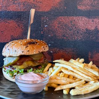 Meniu Bbq Cheese Burger