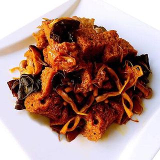 Seitán frito al estilo Shanghainés