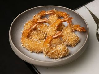 КРЕВЕТКИ В ТЕМПУРІ