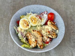 Салат з курчам (280g)