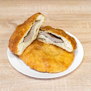 Ukraiński placek z wołowiną(belyash)