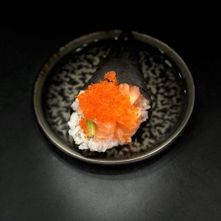 55. Salmone avocado  Temaki