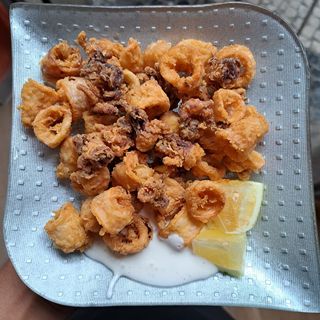 Lulas: Calamares com Limao Prato
