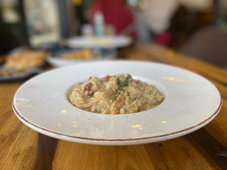 Ризото с пиле, гъби и сушени домати