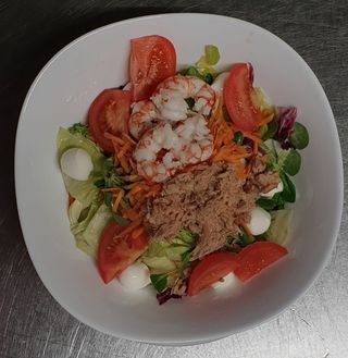 Insalatona tonno e gamberi