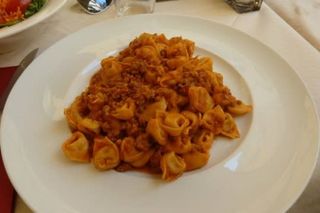 Tortellini con Bolognese