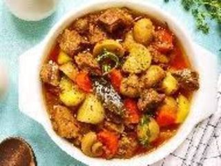 56.Свинско с картофи 600г