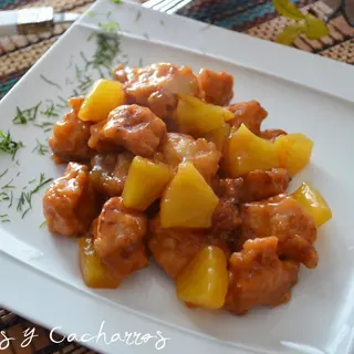 Pollo con piña