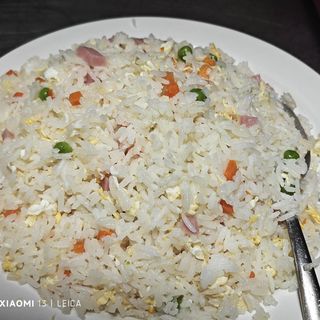 Arroz Frito Con Tres Delicias