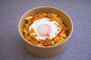 38. Pomfrit i jaje na oko