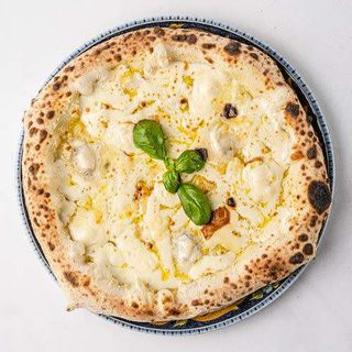 Pizza Quattro Formaggi bez glutenska