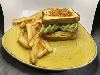 Sándwich De La Casa