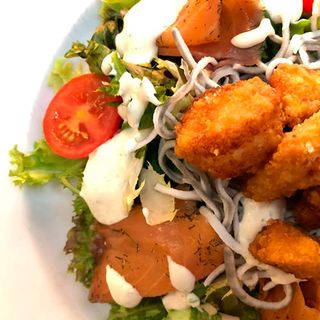 Ensalada De Gulas (Ración)