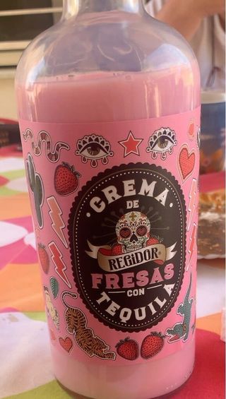 CREMA DE FRESAS CON TEQUILA 700ML