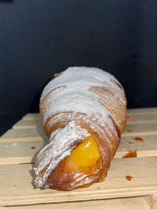 CROISSANT CREMA