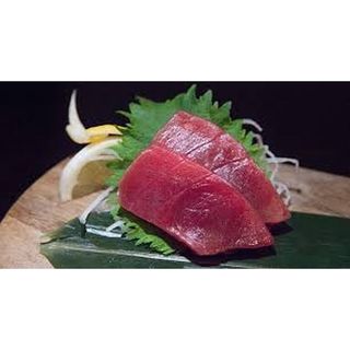 Tuna (Maguro) sashimi