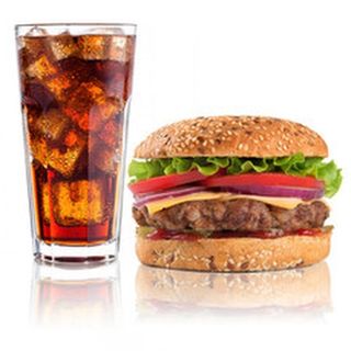 Комбо с телешки бургер и кока кола