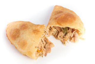 Empanada De Pollo Guisado (1 Ud.)
