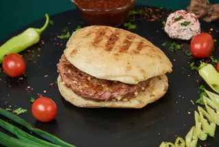 Gurmanska pljeskavica 300 g