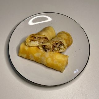 Млинці з куркою та грибами