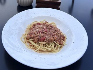 Bolo na talerzu (spaghetti Bolognese)