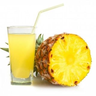 Zumo de piña pequeño 