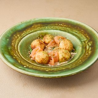 Солоні конкуренти тим_самим_фірмовим_сирникам