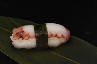 Nigiri Caracatita (28g)