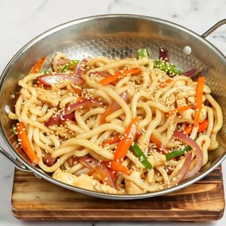 Tallarines Udon Vegetariano