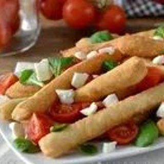 CHIACCIERE BUFALA E POMODORINI