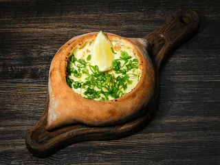Хачапурі по-аджарськи з лососем (440g)