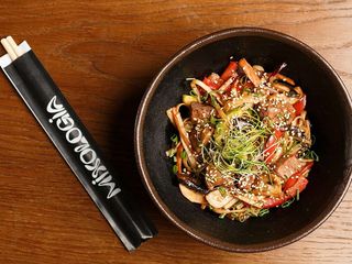 Wok локшина з австрійським рібаєм (220g)